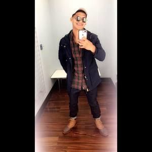 Meet your Posher, Luis